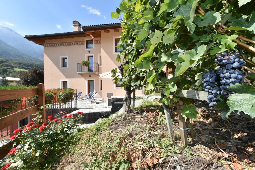 Au Berceau Du Bien-Etre Villa Chambave Exteriör bild