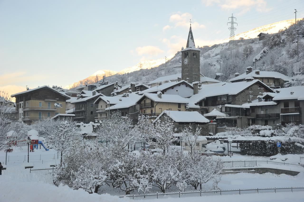 Au Berceau Du Bien-Etre Villa Chambave Exteriör bild