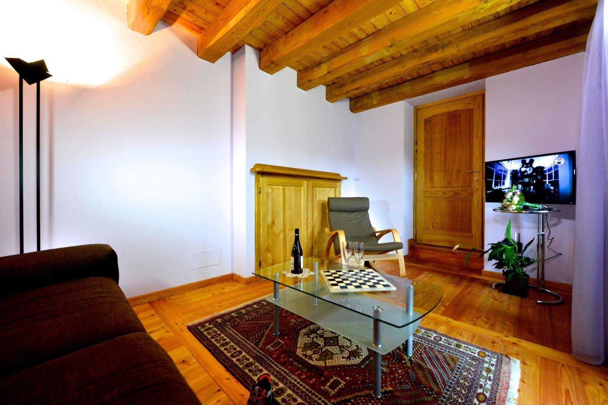 Au Berceau Du Bien-Etre Villa Chambave Exteriör bild