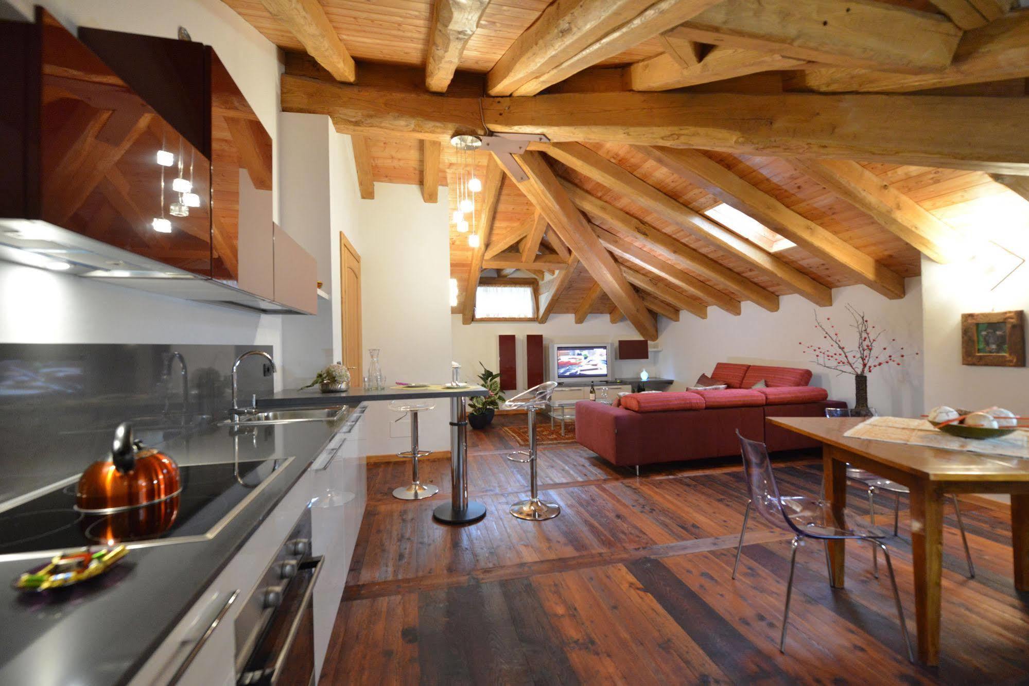 Au Berceau Du Bien-Etre Villa Chambave Exteriör bild